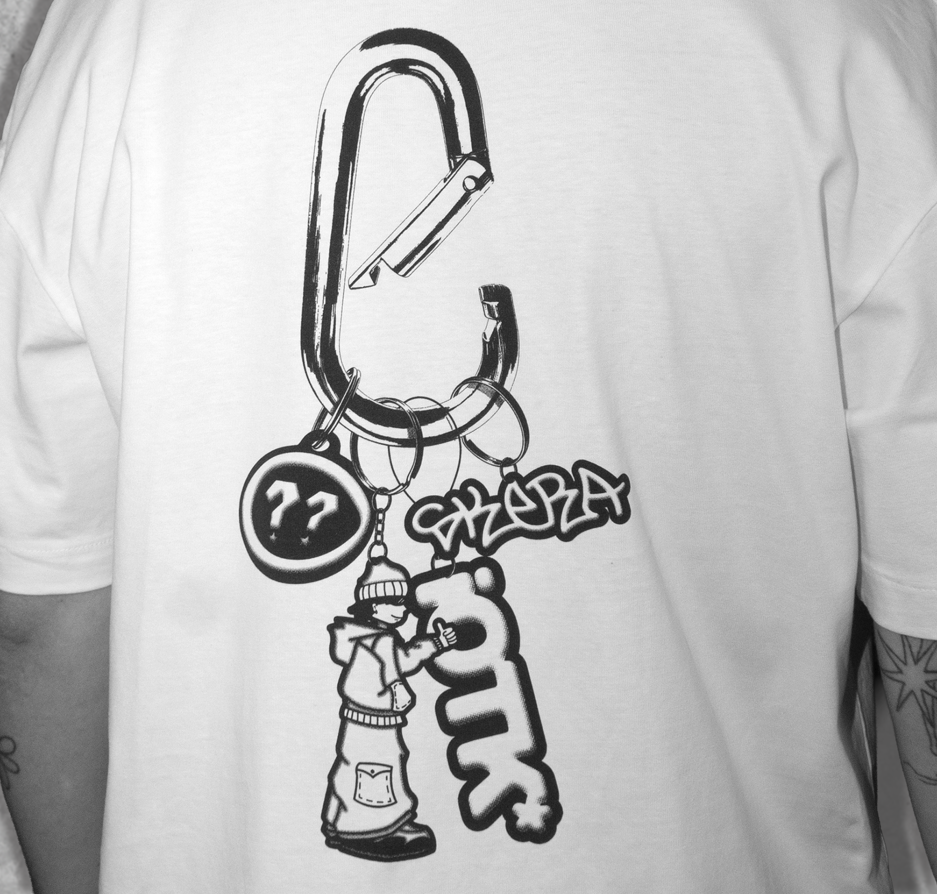 CARABINER TEE